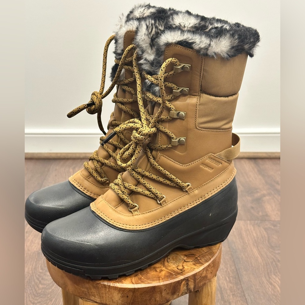 The North Face Women’s SHELLISTA IV LUXE Insulated Waterproof Boots, Size 9.5